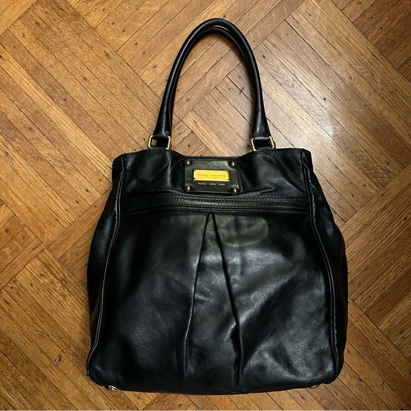 Marc Jacobs Palais Royal Kristen Tote - Picture 1 of 15